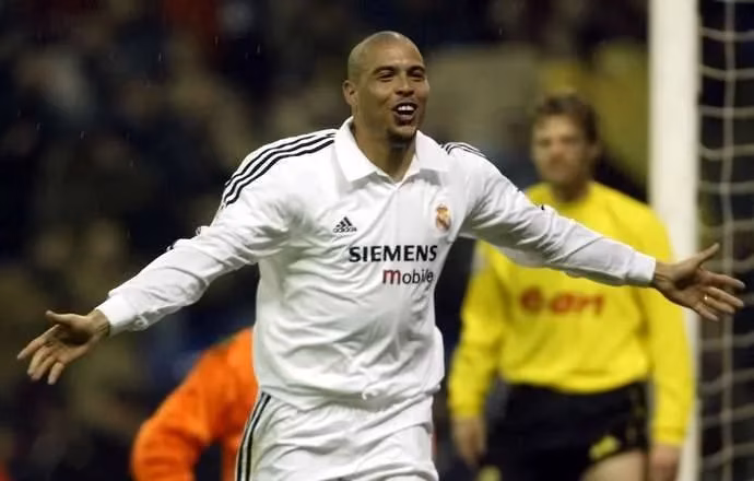ronaldinho-s-controversial-champions-league-xi-ronaldo-snubbed-in-brazilian-s-dream-team-image-4